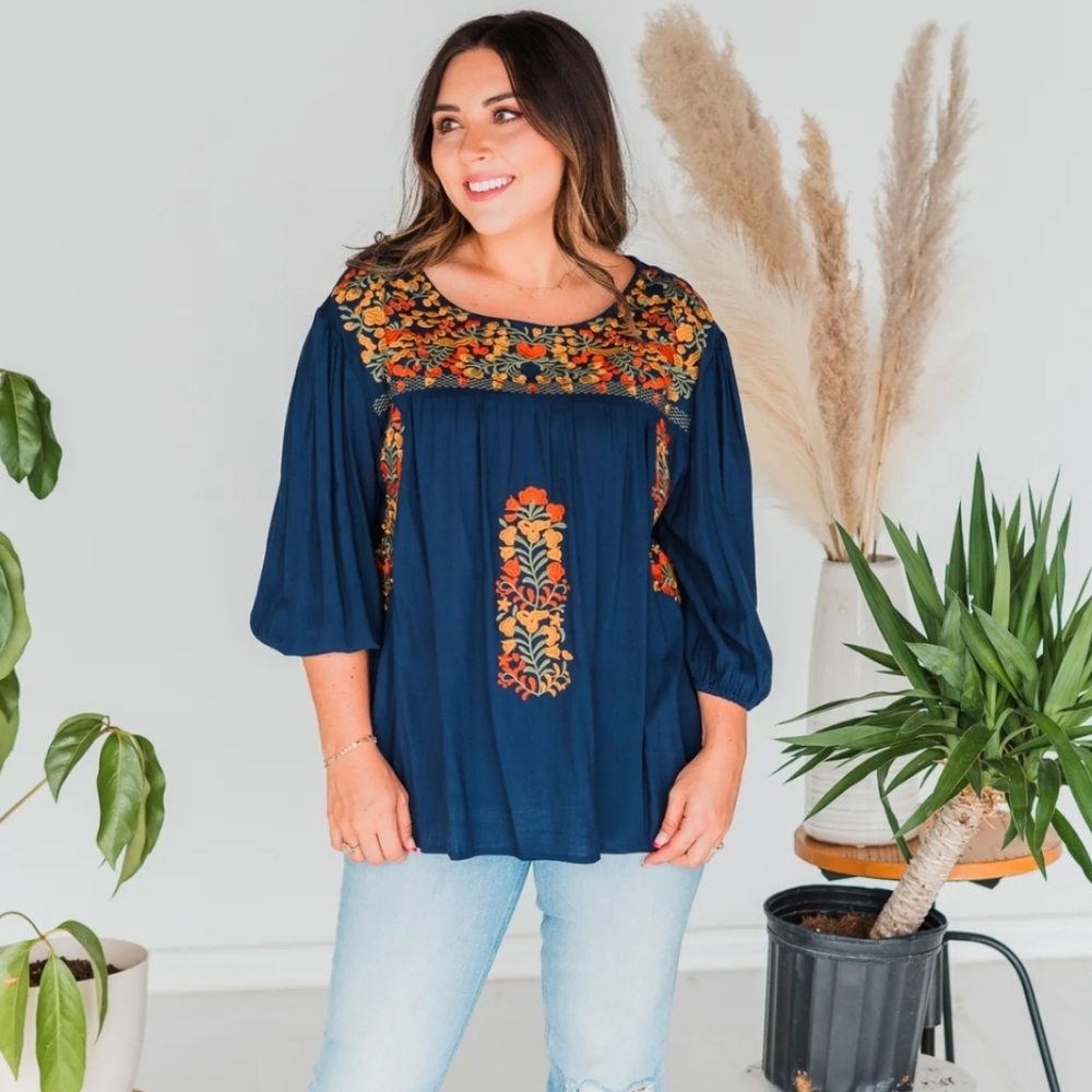 Layerz Clothing Navy Embroidered Jasper 3/4 Sleeve Blouse NWT Sz S
